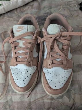 Nike Women’s Pink and White Low-Top Sneakers